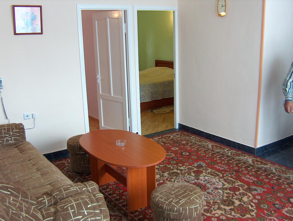 Zvartnots Hotel Tsaghkadzor Extérieur photo